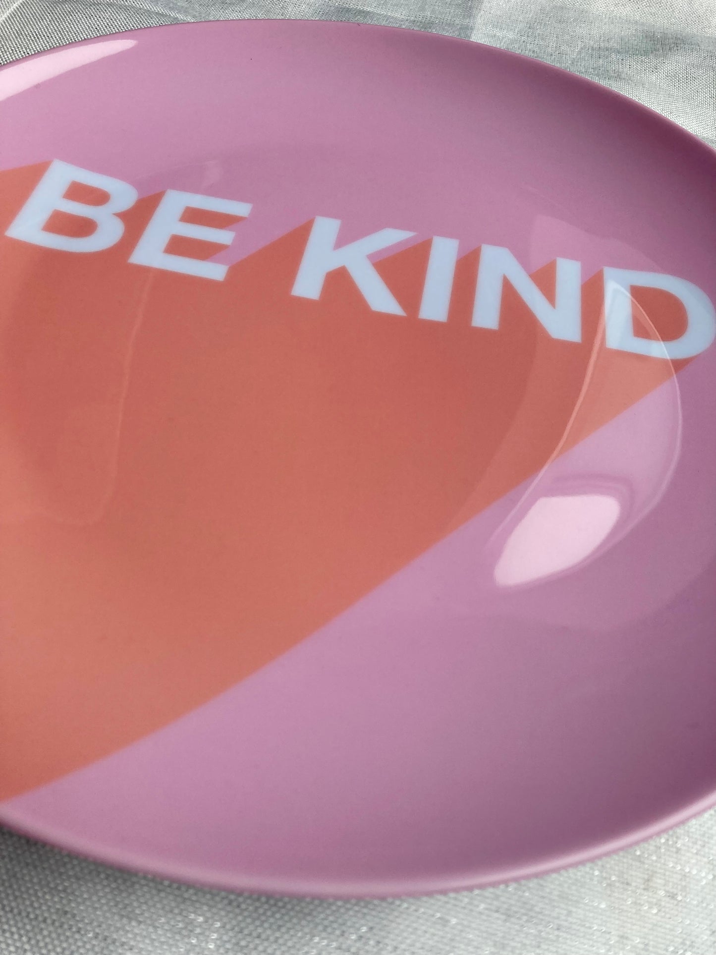 ARTWOW BE KIND PLATE