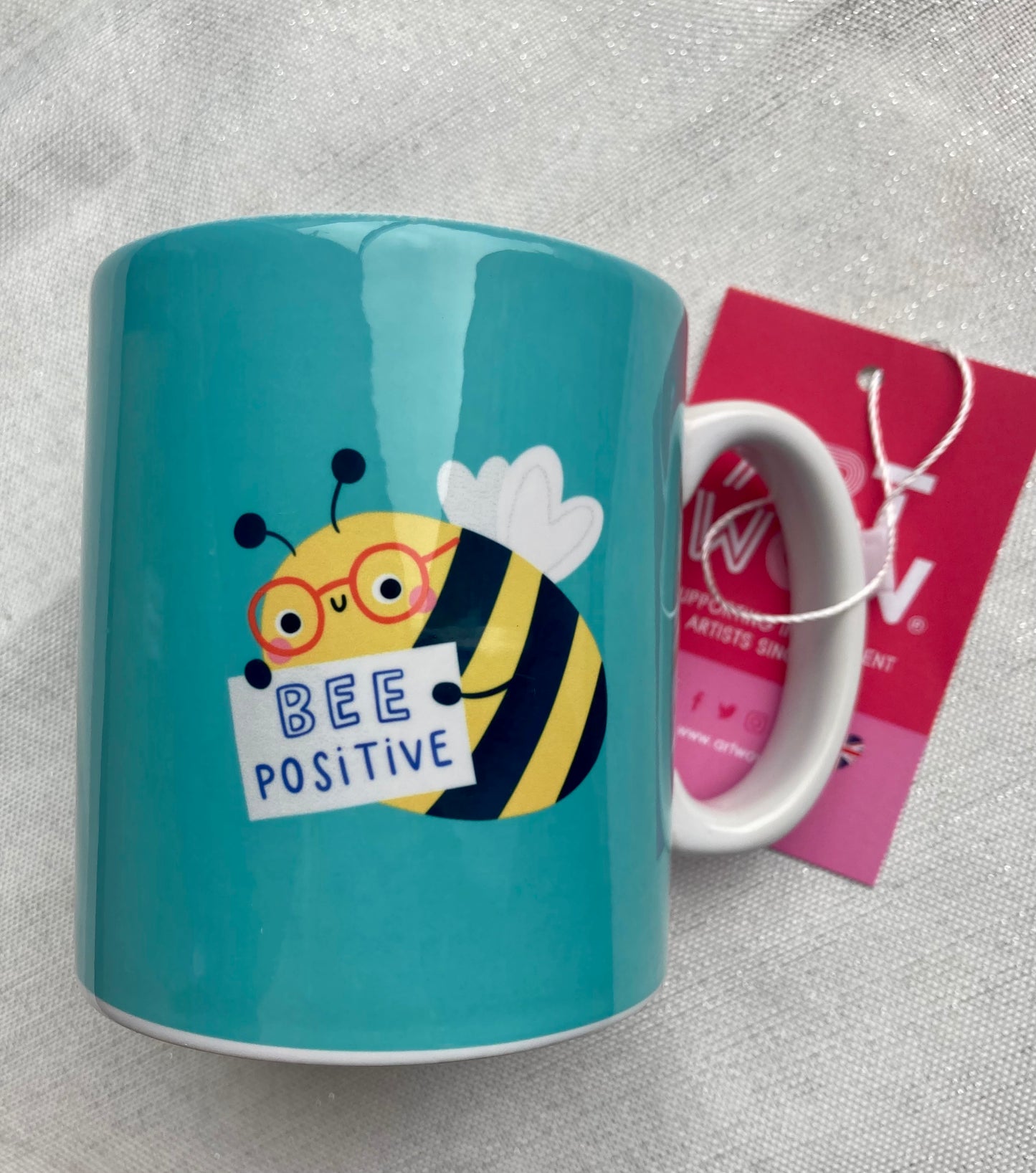 ARTWOW BEE POSITIVE MUG